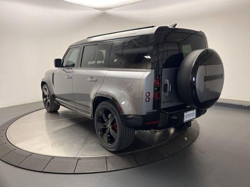 2023 Land Rover Defender 110 X-Dynamic SE