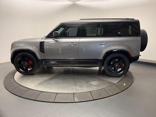 2023 Land Rover Defender 110 X-Dynamic SE