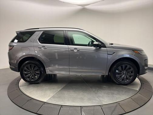 2025 Land Rover Discovery Sport S