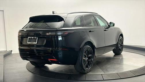 2025 Land Rover Range Rover Velar P250 SE R-Dynamic