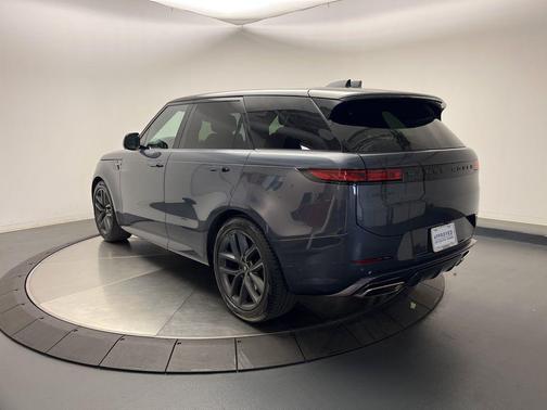 2024 Land Rover Range Rover Sport SE
