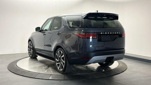 2025 Land Rover Discovery P300 S