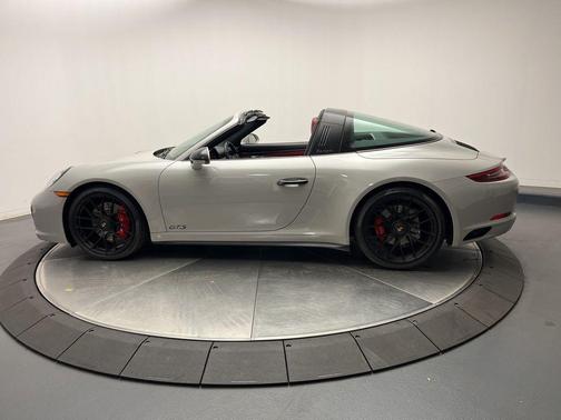 2019 Porsche 911 Targa 4S