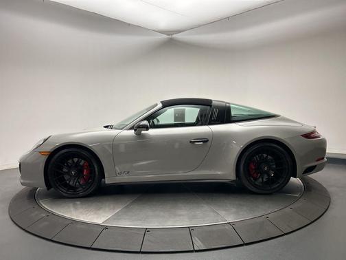 2019 Porsche 911 Targa 4S