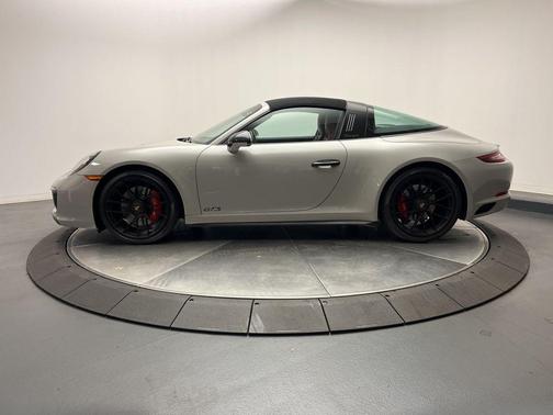 2019 Porsche 911 Targa 4S