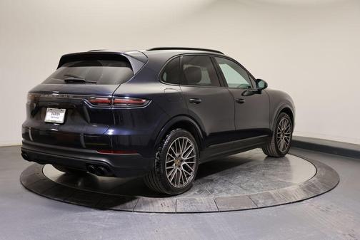 2023 Porsche Cayenne Platinum Edition