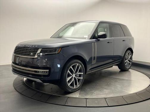 2025 Land Rover Range Rover P550e SE