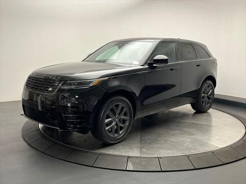 2026 Land Rover Range Rover Velar P250 SE R-Dynamic