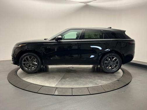 2026 Land Rover Range Rover Velar P250 SE R-Dynamic