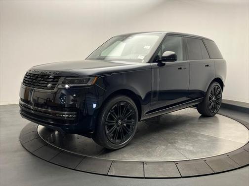 2025 Land Rover Range Rover P400 SE
