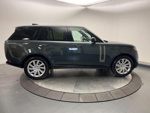 2023 Land Rover Range Rover P400 SE