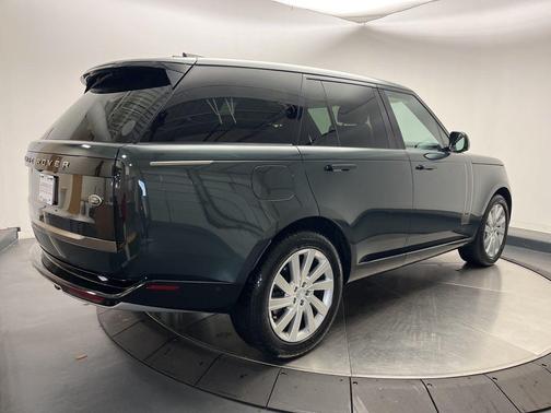 2023 Land Rover Range Rover P400 SE