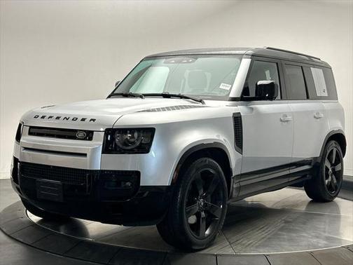 2024 Land Rover Defender 110 P400 X-Dynamic SE