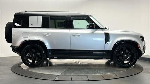2024 Land Rover Defender 110 P400 X-Dynamic SE