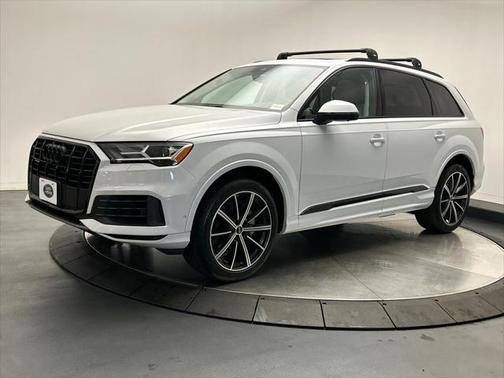 2021 Audi Q7 55 Premium Plus