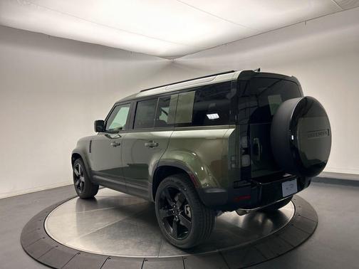 2026 Land Rover Defender