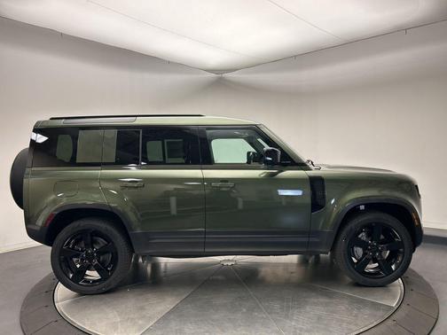 2026 Land Rover Defender