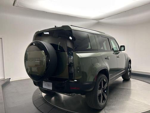 2026 Land Rover Defender