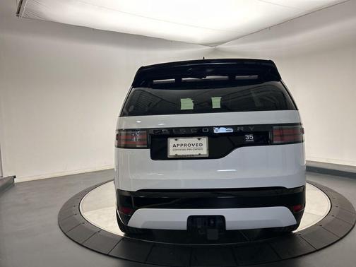 2025 Land Rover Discovery P360 Dynamic SE