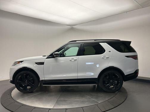 2025 Land Rover Discovery P360 Dynamic SE