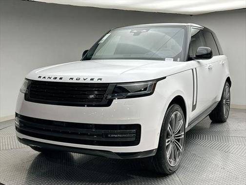 2025 Land Rover Range Rover P400 SE
