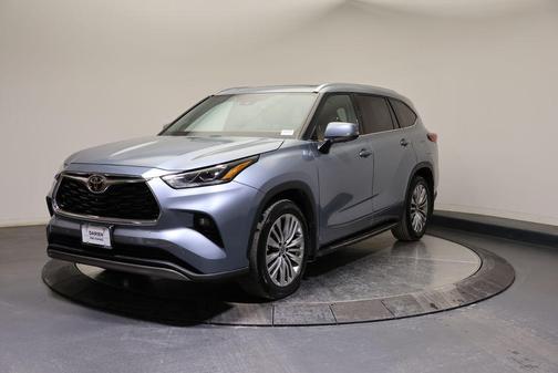 2023 Toyota Highlander Platinum