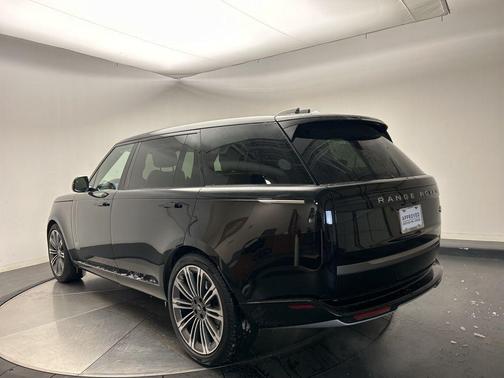 2023 Land Rover Range Rover P400 SE