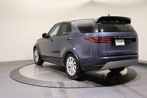 2025 Land Rover Discovery P300 S