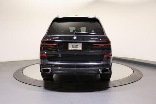 Black Sapphire Metallic 2024 BMW X7 xDrive40i