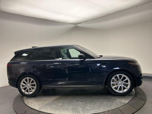 2023 Land Rover Range Rover Sport SE