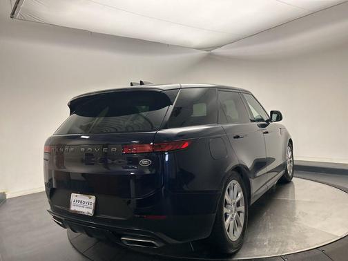 2023 Land Rover Range Rover Sport SE