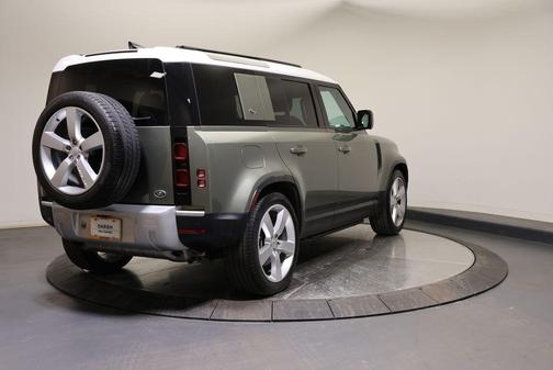 2021 Land Rover Defender 110 SE