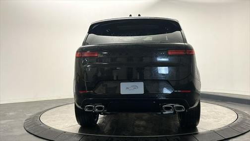 2025 Land Rover Range Rover Sport SE