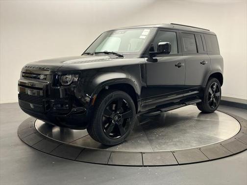 2025 Land Rover Defender 110 P400 X-Dynamic SE