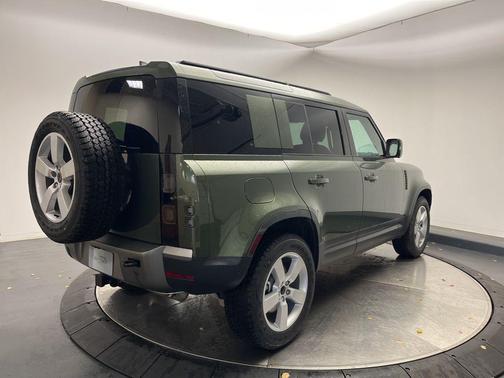 2026 Land Rover Defender S