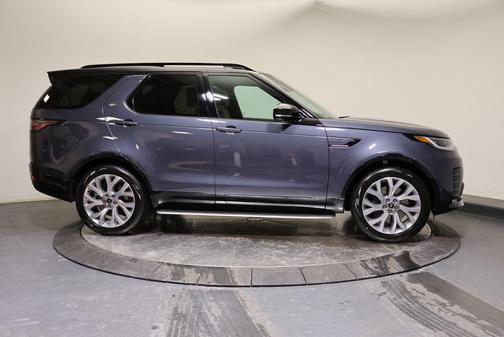 2026 Land Rover Discovery Gemini Edition