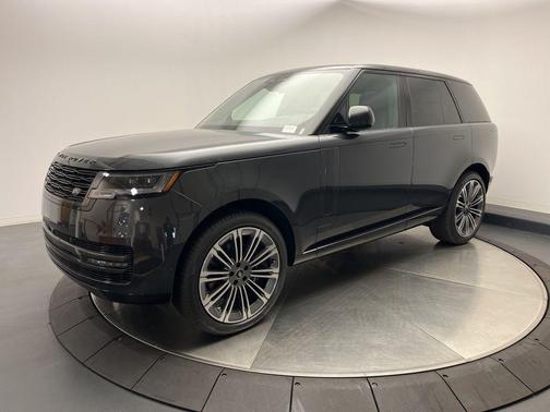 2025 Land Rover Range Rover P400 SE