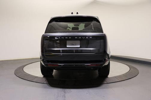 2026 Land Rover Range Rover P400 SE