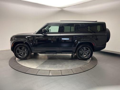 2025 Land Rover Defender 130 P300 S