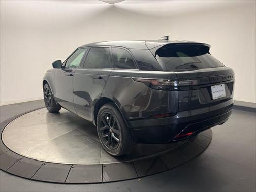 2026 Land Rover Range Rover Velar P250 SE R-Dynamic