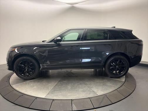 2026 Land Rover Range Rover Velar P250 SE R-Dynamic
