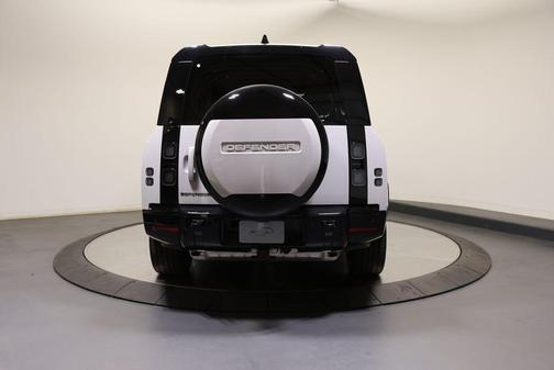 Borasco Gray Metallic 2026 Land Rover Defender X-Dynamic SE