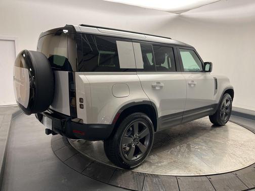 2026 Land Rover Defender P300 S