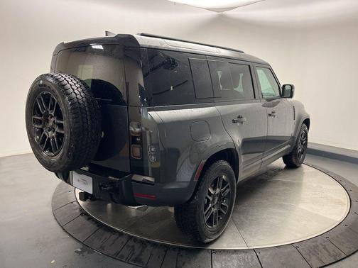 2026 Land Rover Defender S