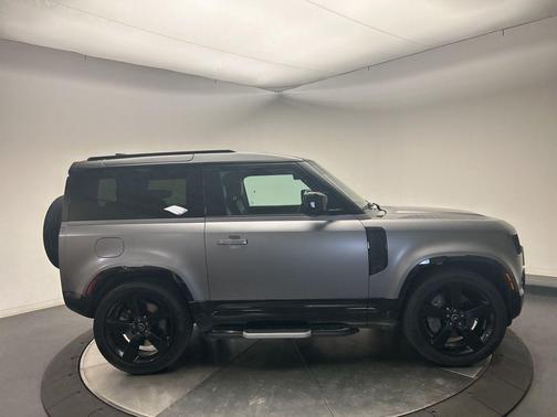 2022 Land Rover Defender 90 X-Dynamic HSE