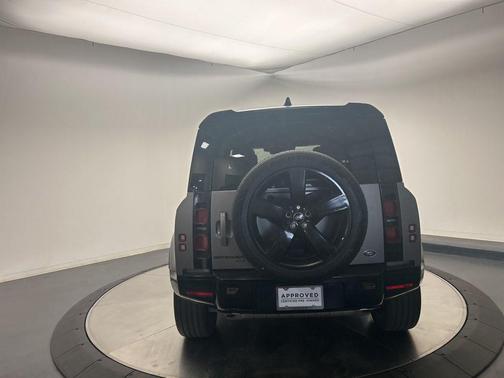 2022 Land Rover Defender 90 X-Dynamic HSE