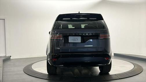 2025 Land Rover Discovery P360 Dynamic SE