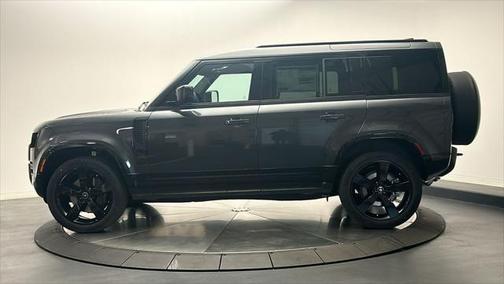 2025 Land Rover Defender 110 P400 X-Dynamic SE