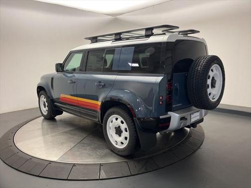 2025 Land Rover Defender 110 P300
