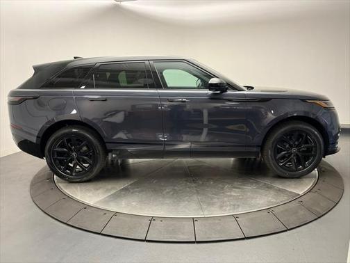 2026 Land Rover Range Rover Velar P250 SE R-Dynamic